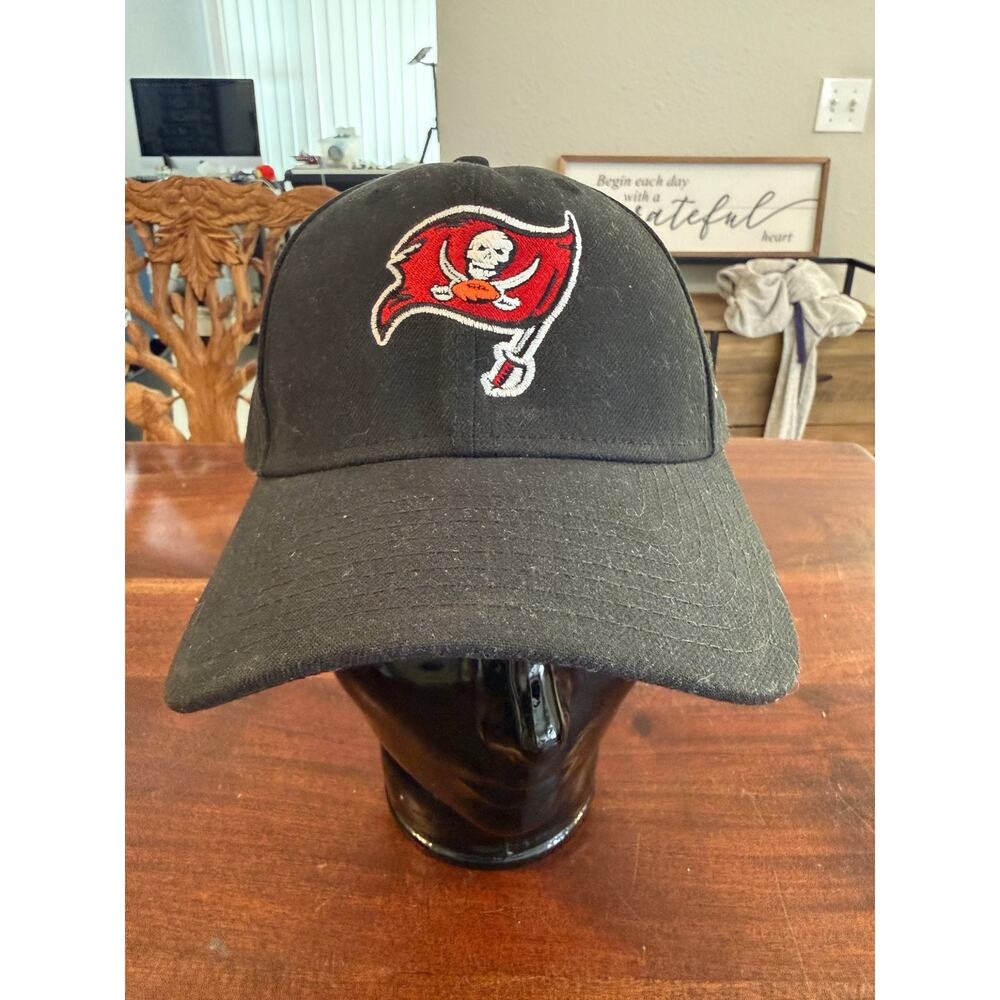 Tampa Bay Buccaneers New Era NFL Draft 2013 Fitted Baseball Cap Men's Black
